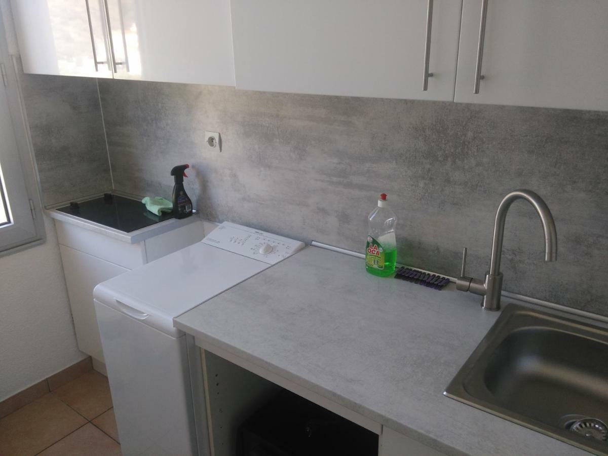 Appartement Christiane Cere *